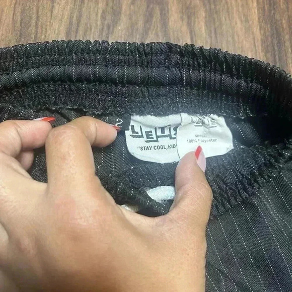 Let’s Kids Toddler Pinstripe Straight Leg Pants Lightweight Streetwear Size 2T - Picture 5 of 8